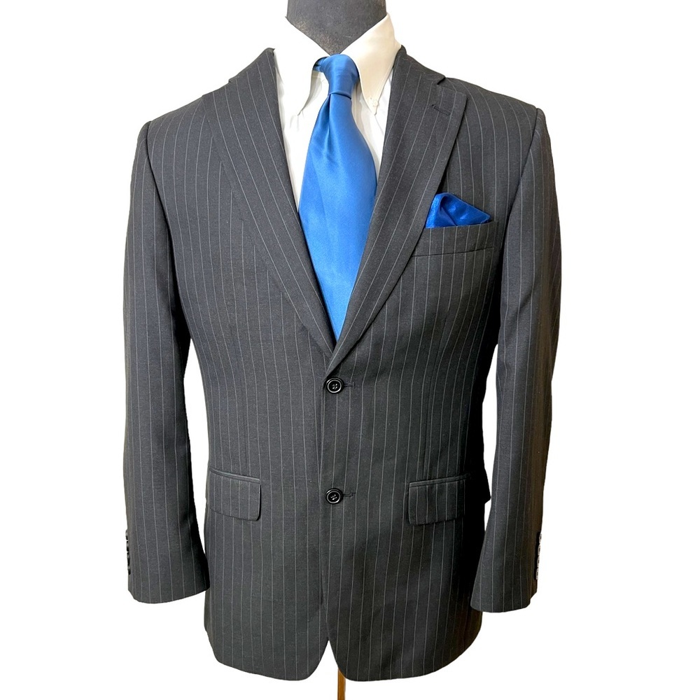 HAGGAR MENS DRESS BLAZER SIZE 40R A BLEND OF RAYON, POLY AND VISCOSE. ☑️